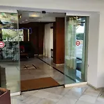 In First Line Apto 4-3 Appartement *