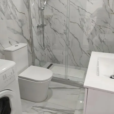 In First Line Apto 4-3 *