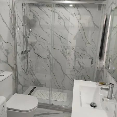 In First Line Apto 4-3 *