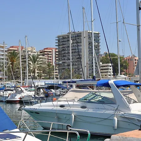 Apartment In First Line Apto 4-3 *