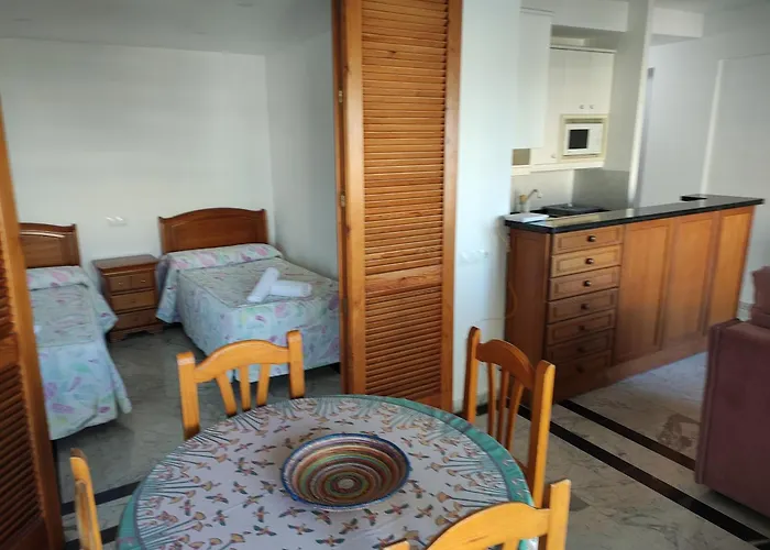 Апартаменти In First Line Apto 4-3 *