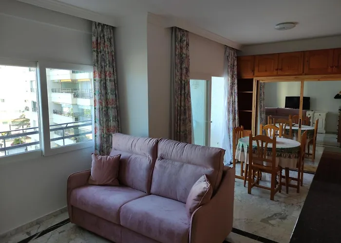 In First Line Apto 4-3 Апартаменти