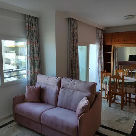 In First Line Apto 4-3 Apartamento