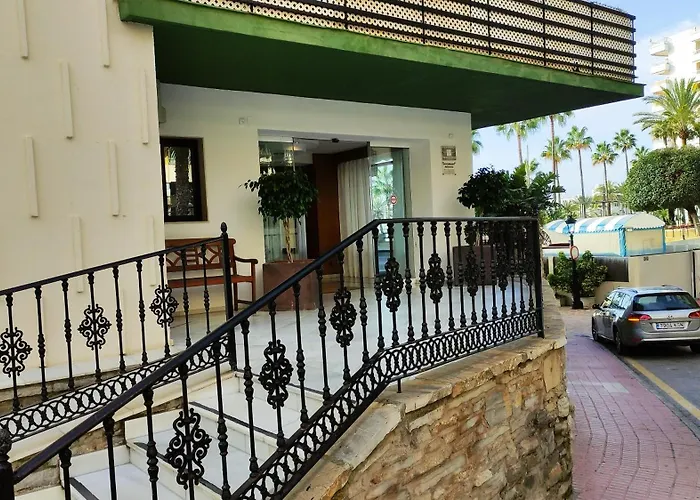In First Line Apto 4-3 Apartment